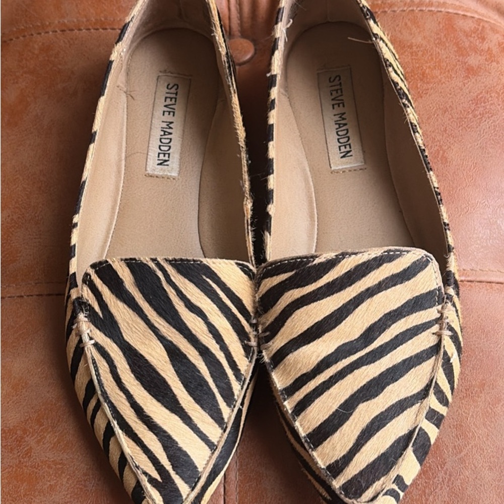 Steve Madden Zebra-Pattern Pointed Toe Flats - Tan & Black